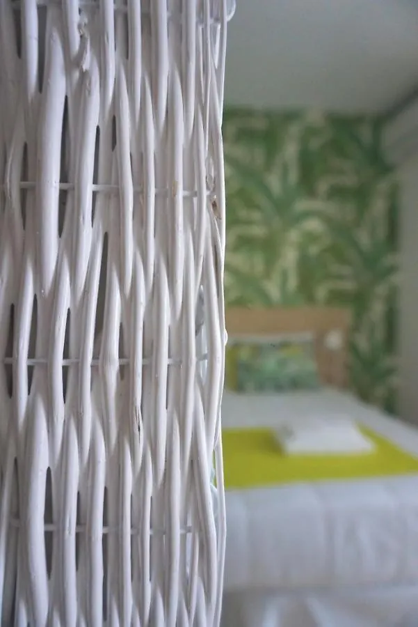 Los Escondidos Ibiza Suites Плайя Ден Босса 3*,