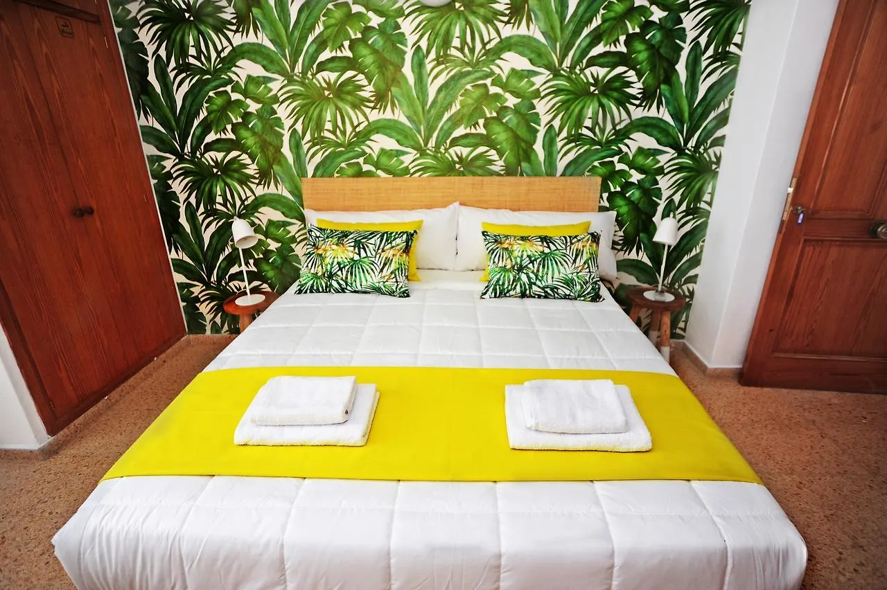 Los Escondidos Ibiza Suites Плайя Ден Босса