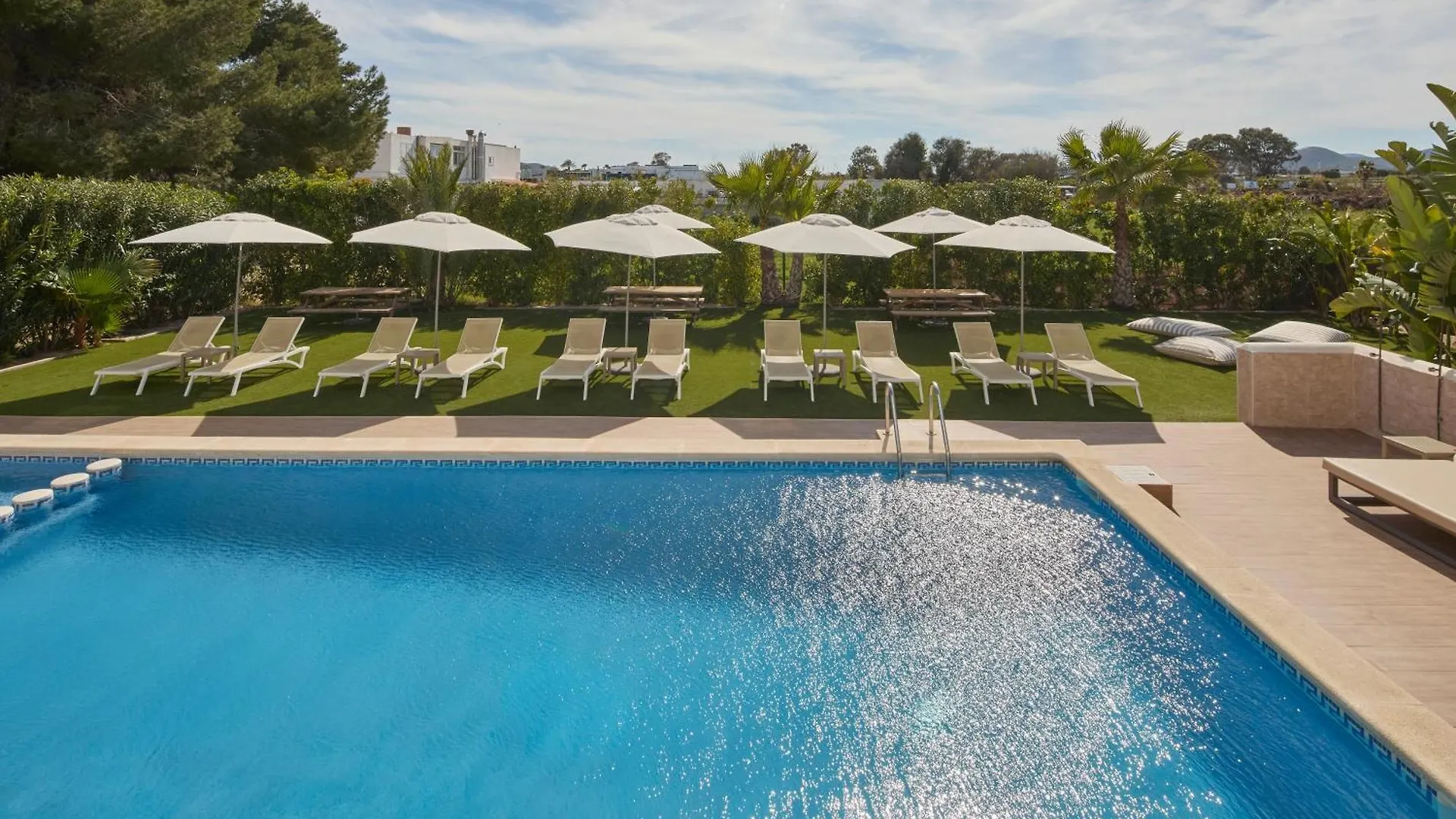 *** Apartahotel Los Escondidos Ibiza Playa d'en Bossa España
