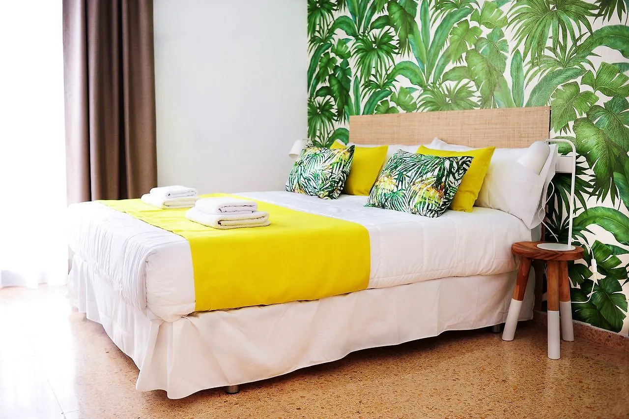Aparthotel Los Escondidos Ibiza Suites Playa d'en Bossa